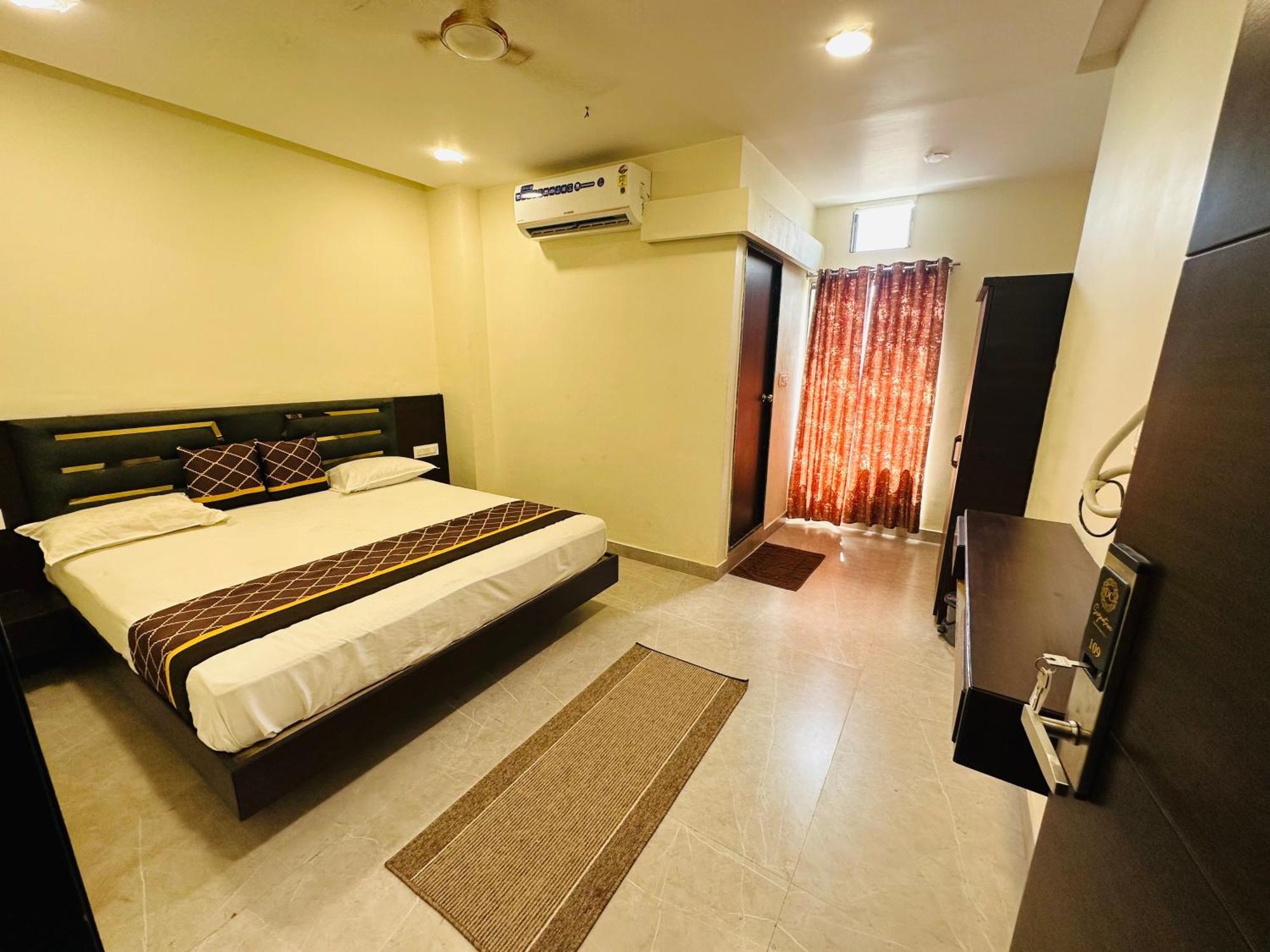 Hotel Dc Signature Jabalpur Esterno foto